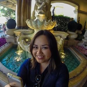 Meet your Posher, Casey